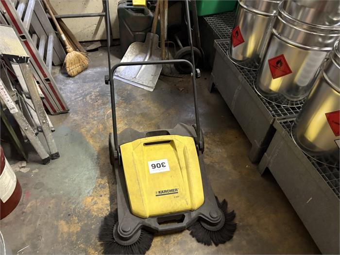 handgeführte Kehrmaschine Kärcher S650